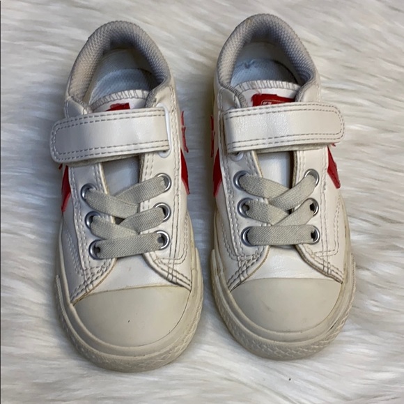 Kids Converse - size 9 US